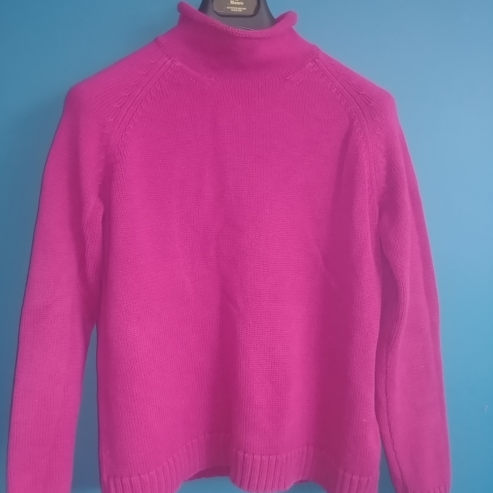 Women's sweater